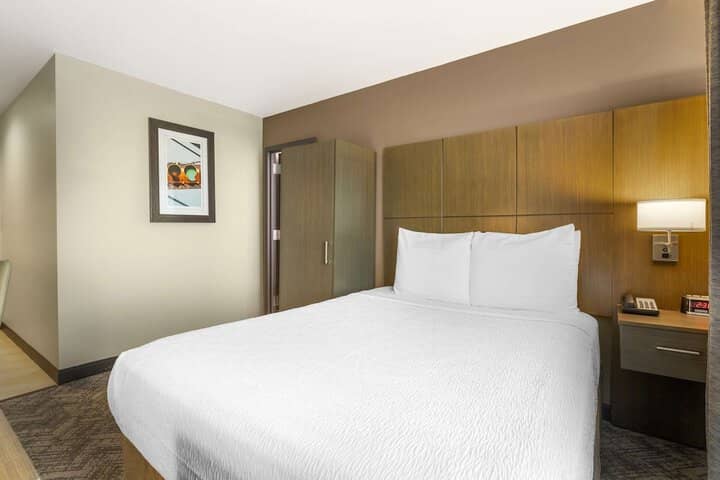 Room 20 of 36