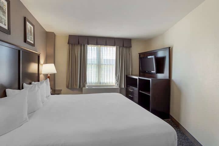 Room 12 of 30